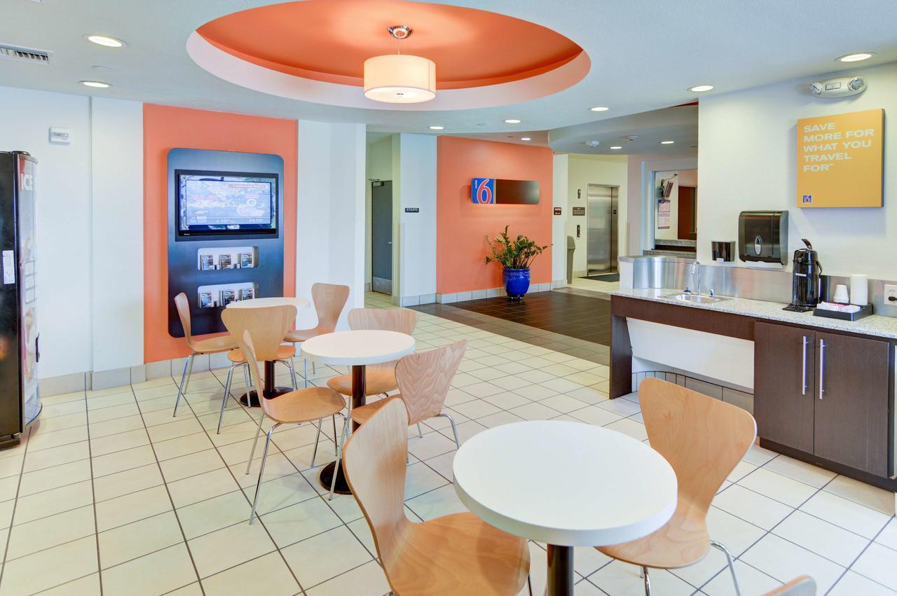 Motel 6-Roanoke, Tx - Northlake - Speedway Exterior foto