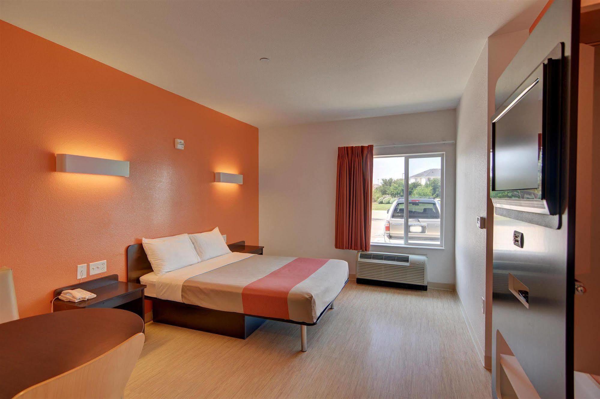 Motel 6-Roanoke, Tx - Northlake - Speedway Exterior foto