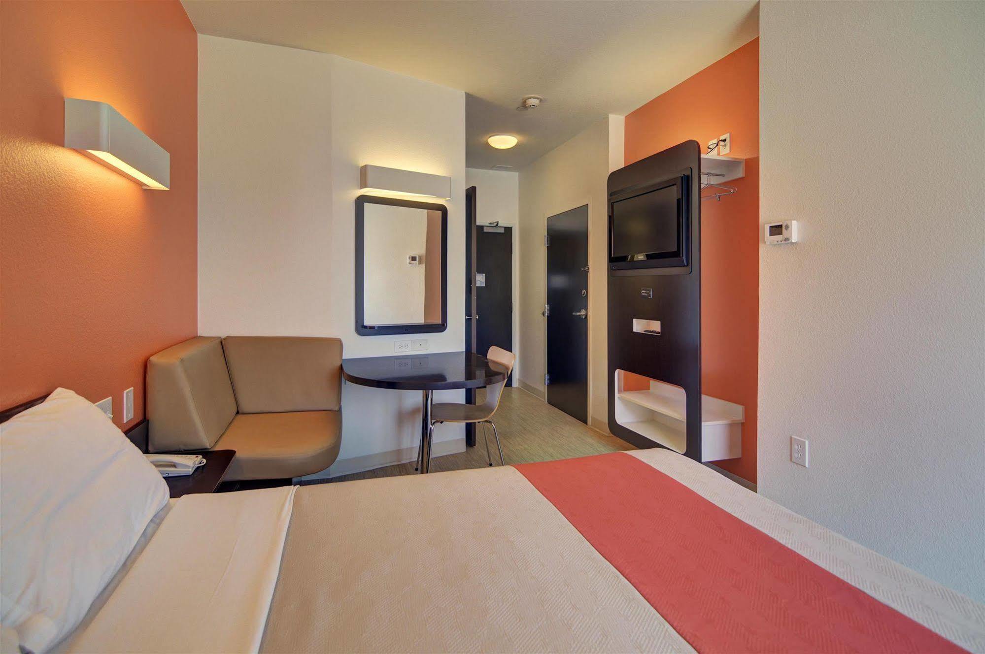 Motel 6-Roanoke, Tx - Northlake - Speedway Exterior foto