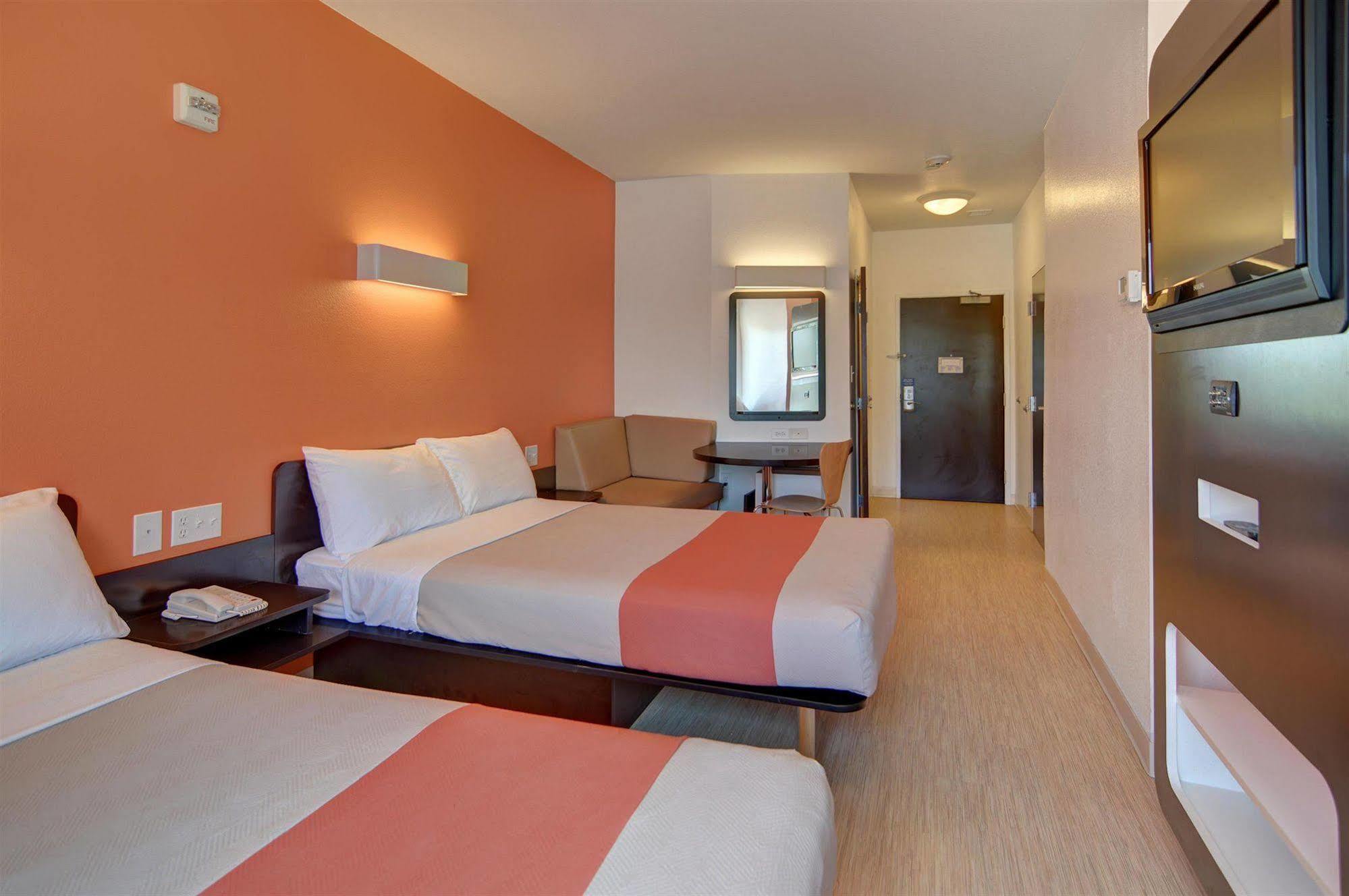 Motel 6-Roanoke, Tx - Northlake - Speedway Exterior foto